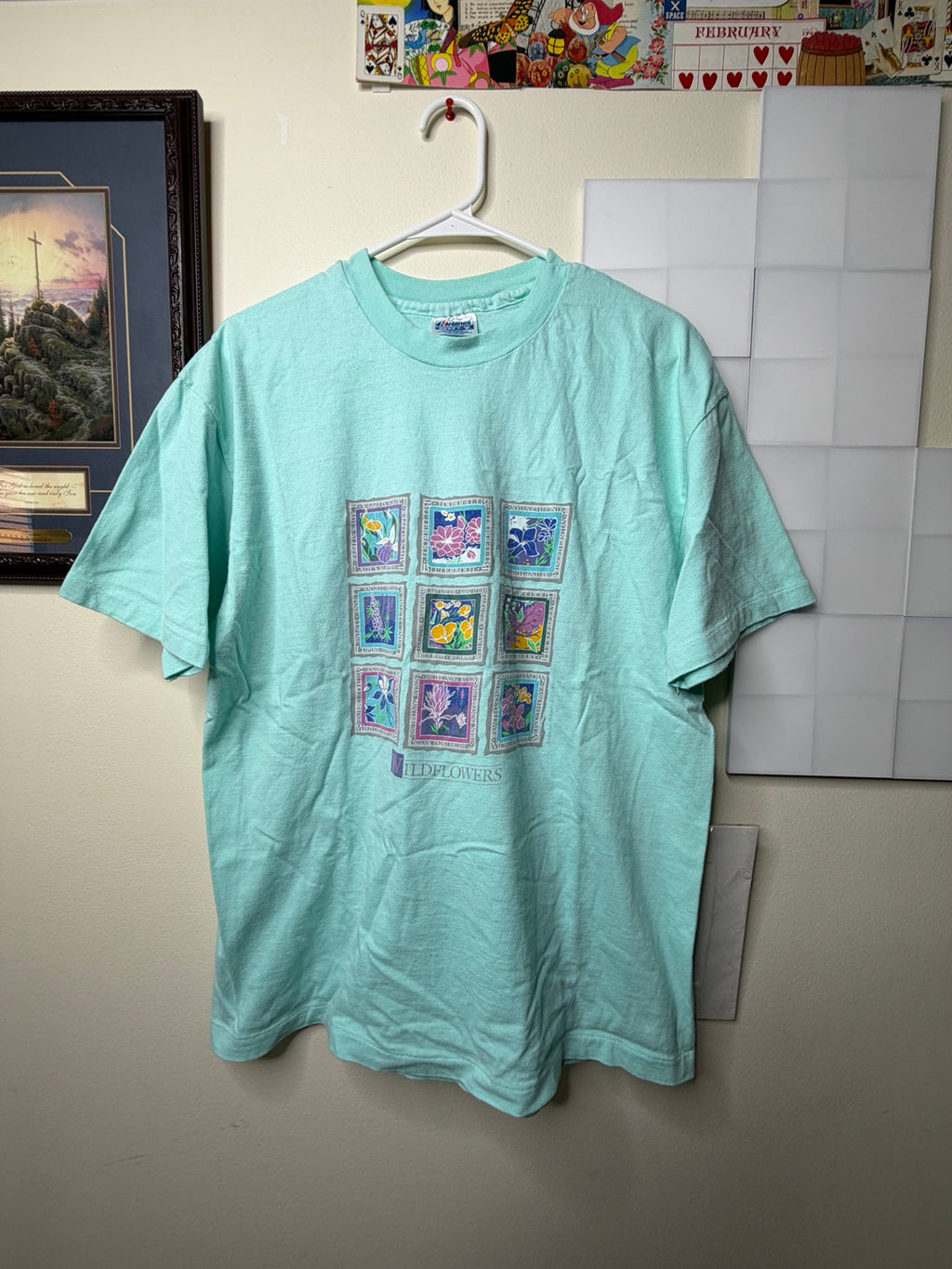 Vintage Wildflowers Floral Graphic Tee Made in USA - Large