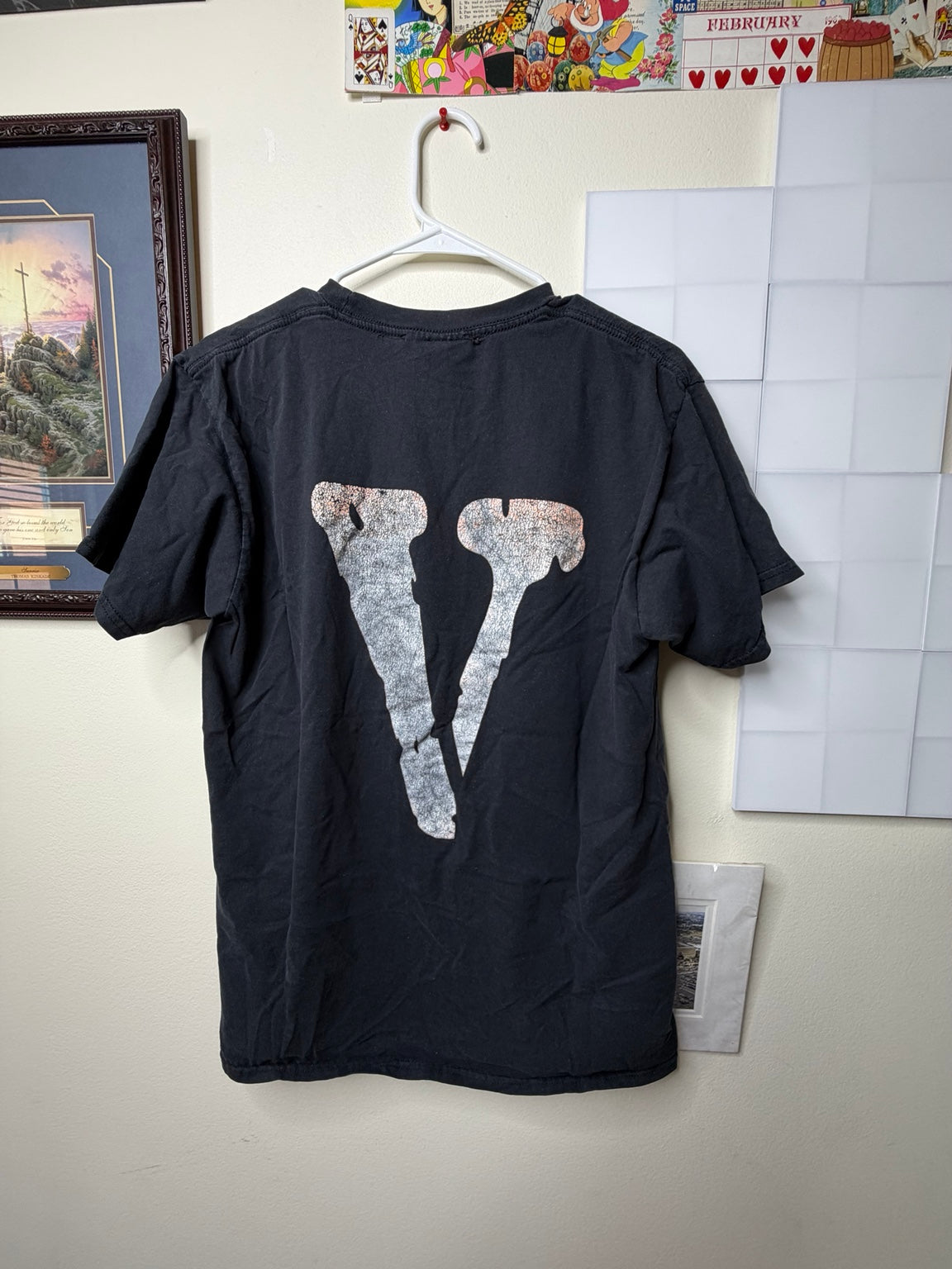 Vlone Friends Tee - XL - HEAVY WEAR/DMG