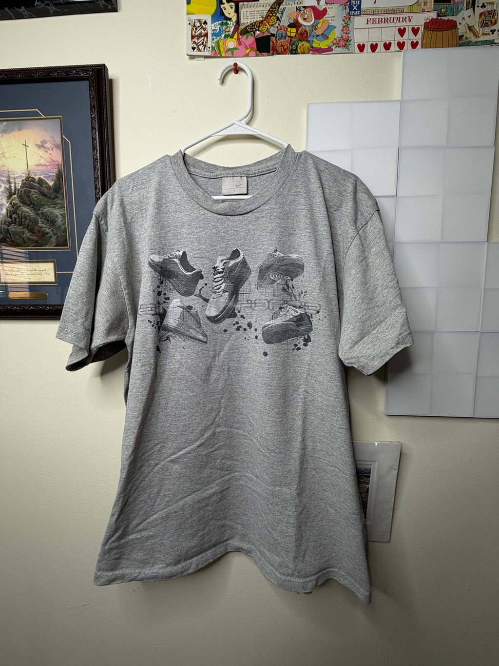 Nike Air Force 1 Graphic T-Shirt Gray Size Large Y2K Sneaker Graphic Tee