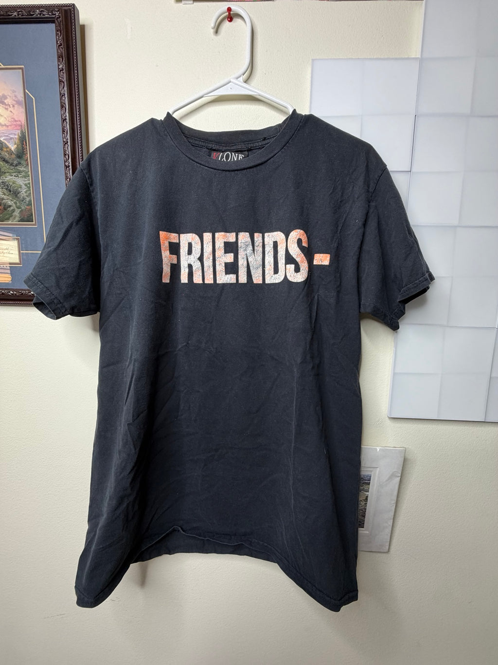 Vlone Friends Tee - XL - HEAVY WEAR/DMG