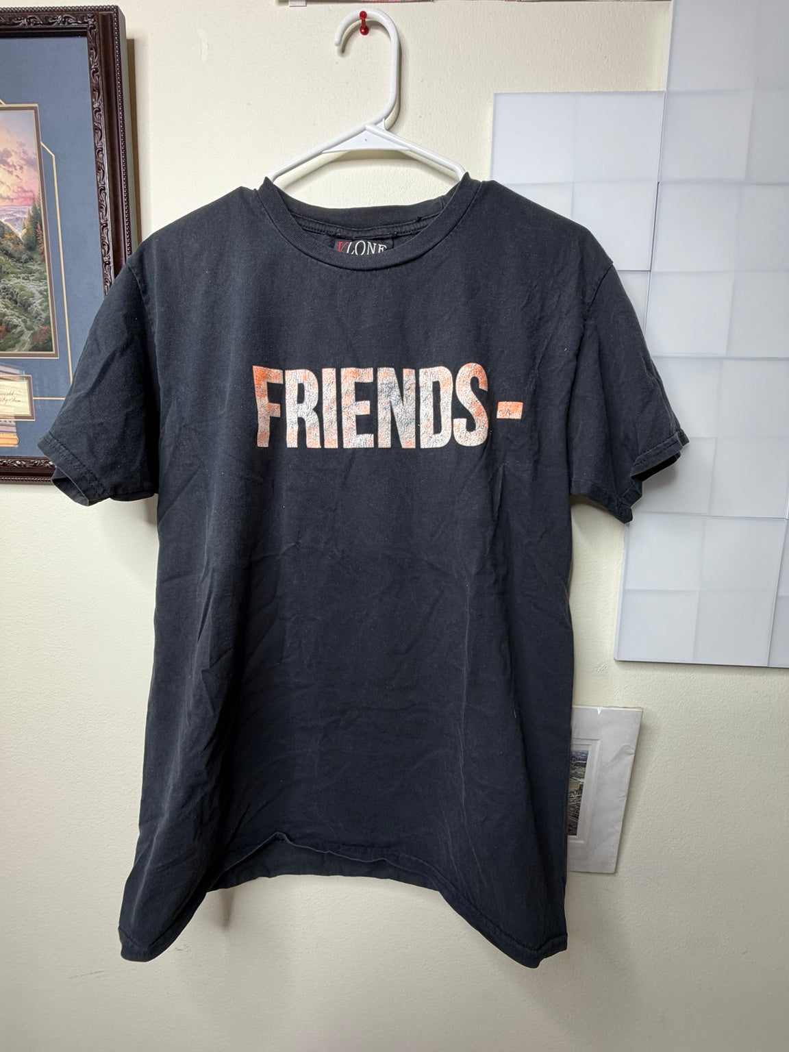 Vlone Friends Tee - XL - HEAVY WEAR/DMG